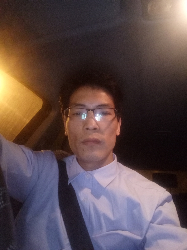 爱也要以诚相待的第三张照片--马尾相亲网