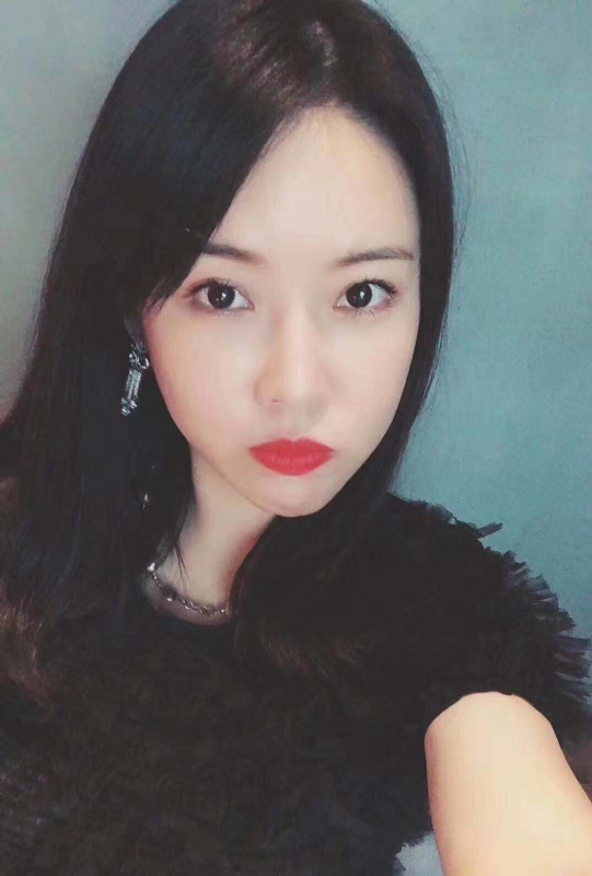 李莉的第二张照片--马尾相亲网