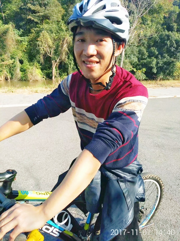 丹叶的第一张照片--马尾相亲网