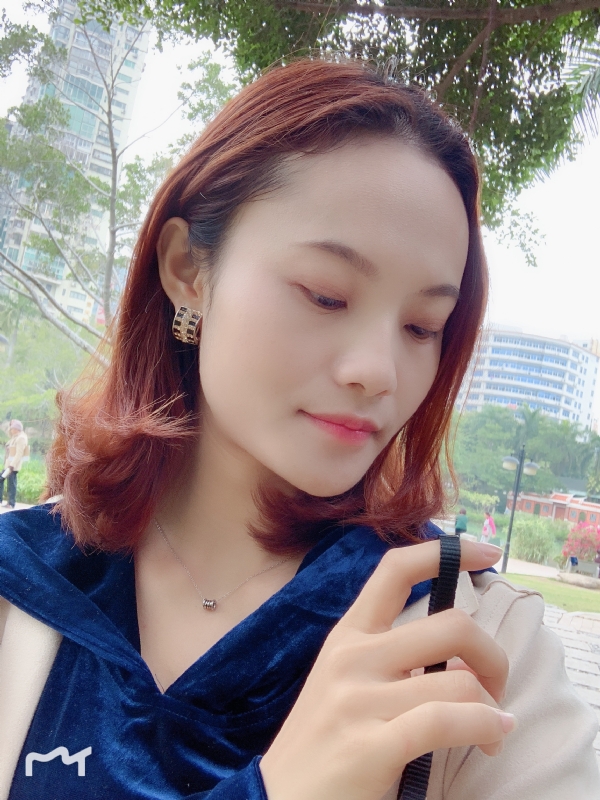 曼夕的第一张照片--马尾相亲网