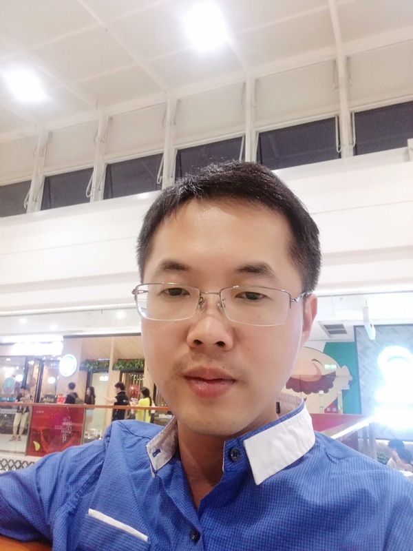 孤独小舟的第一张照片--马尾相亲网
