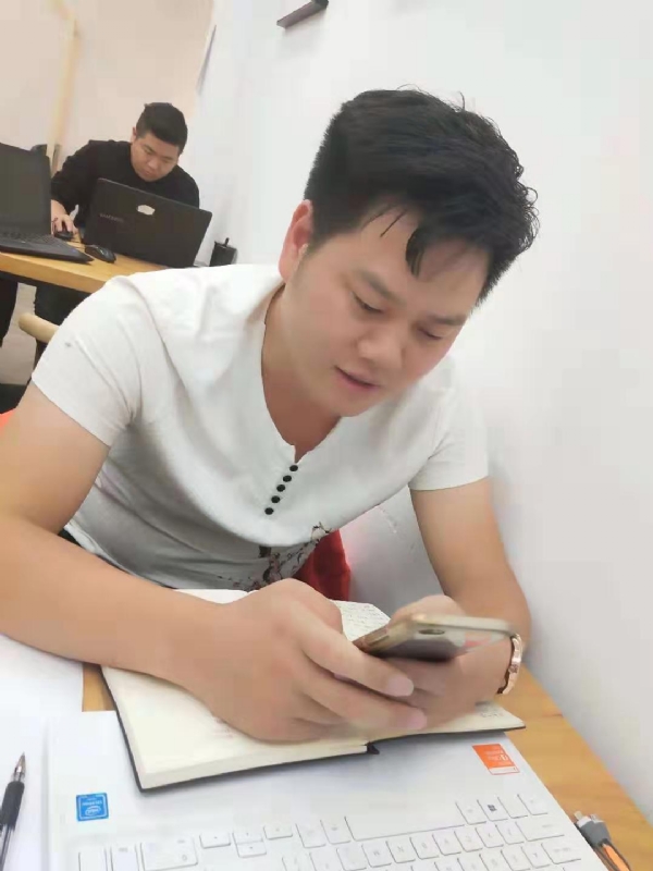麒麟的第一张照片--马尾相亲网