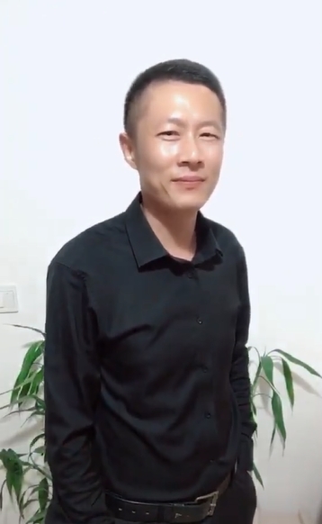 地huhi的第一张照片--马尾相亲网