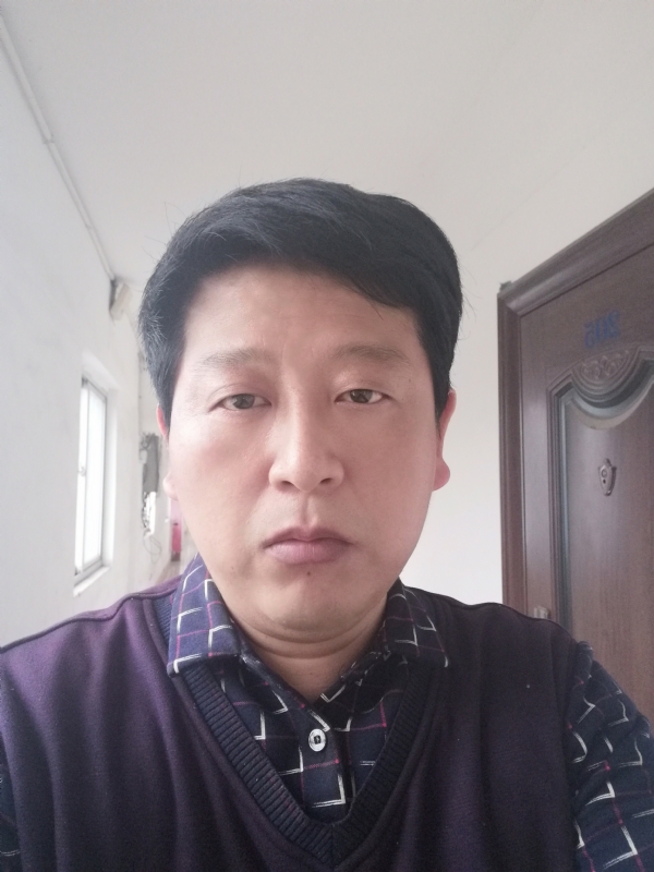 夜色温柔的第一张照片--马尾相亲网