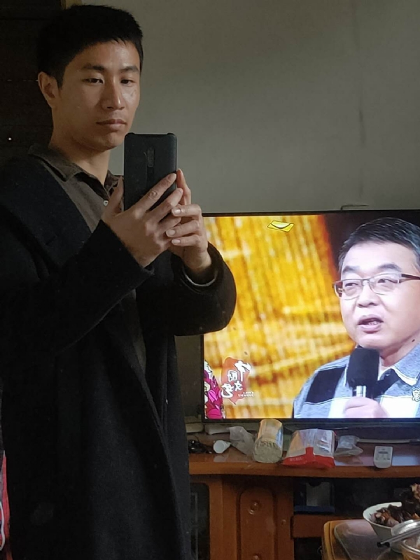 白色的风的第二张照片--马尾相亲网