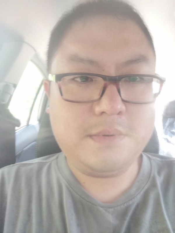 星蔚蓝的第二张照片--马尾相亲网