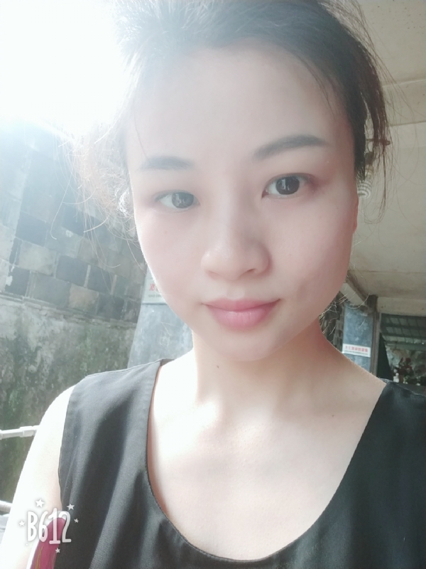 慢慢的第三张照片--马尾相亲网