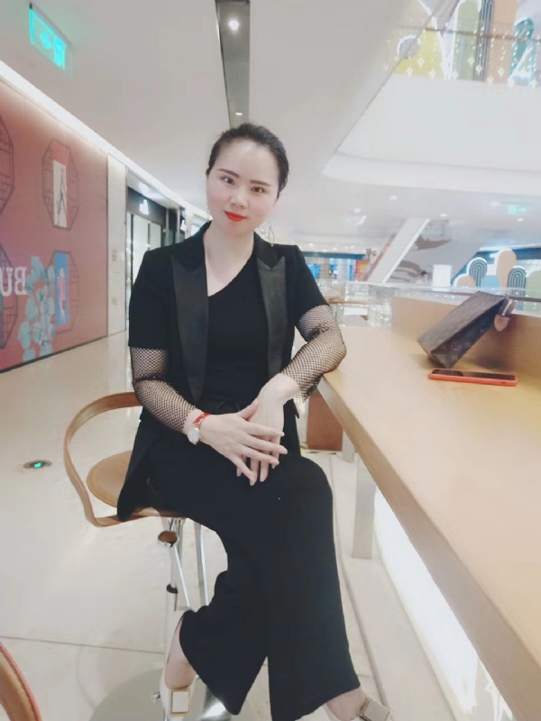 洒脱666的第一张照片--马尾相亲网