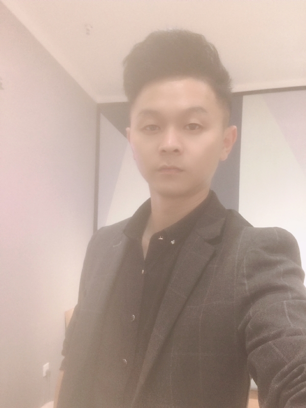 随风的第一张照片--马尾相亲网