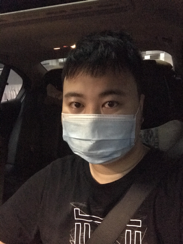 Roman的第一张照片--马尾相亲网