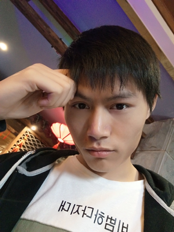 平淡的一生的第二张照片--马尾相亲网