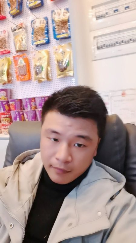 小宇的第一张照片--马尾相亲网