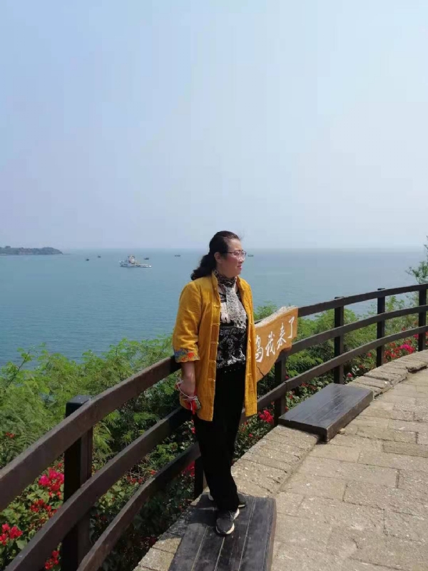 曦若半秋的第一张照片--马尾相亲网