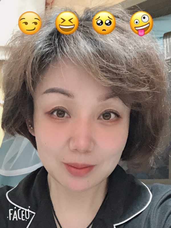 飘拂的第一张照片--马尾相亲网