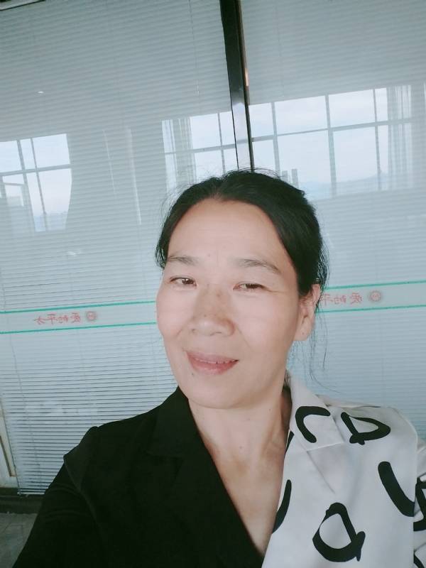 易莲的第一张照片--马尾相亲网
