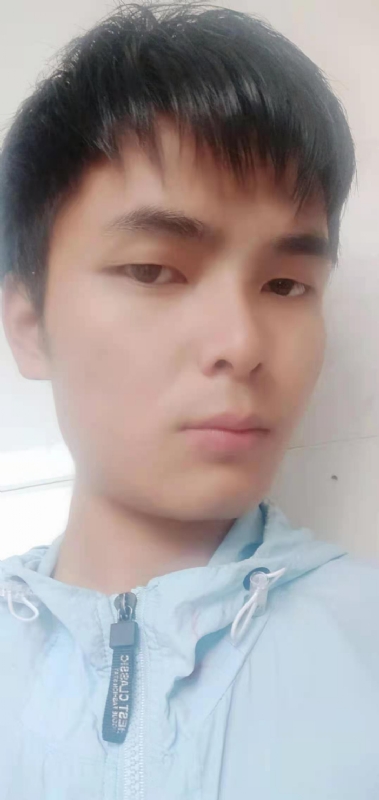 安静的男生的第一张照片--马尾相亲网