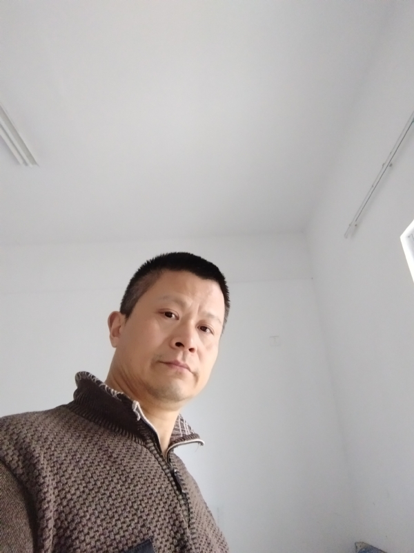 无云的第一张照片--马尾相亲网