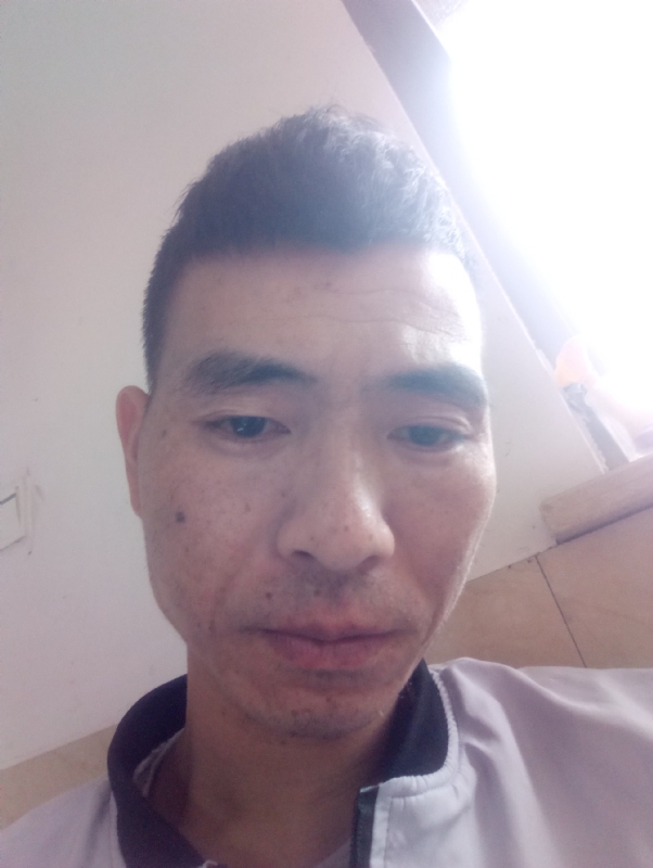 想你的夜的第一张照片--马尾相亲网