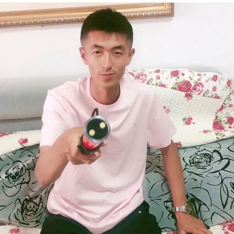 转身留下孤独的她的第一张照片--马尾相亲网