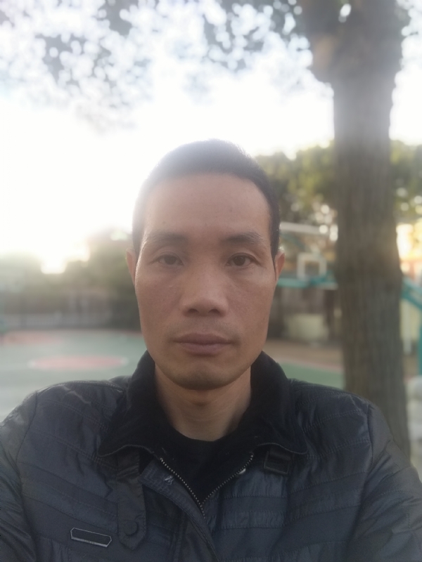 王耀明的第一张照片--马尾相亲网