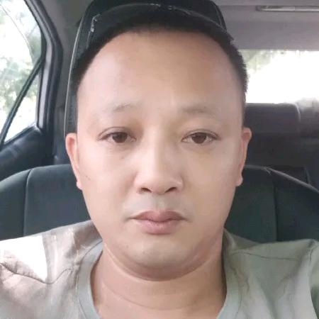 噢噢噢的第一张照片--马尾相亲网
