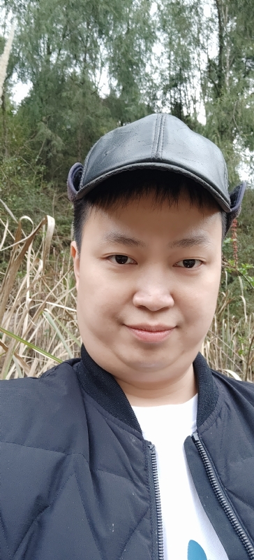 熊猫儿的第一张照片--马尾相亲网