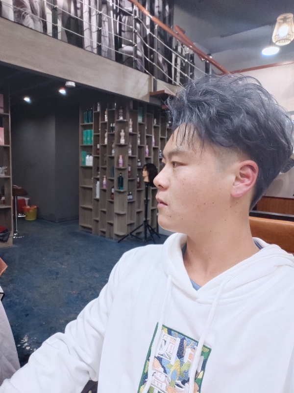 《零》的第一张照片--马尾相亲网