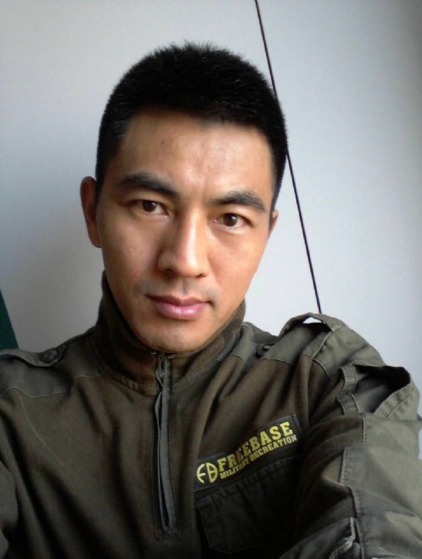 鐵血柔情的第一张照片--马尾相亲网