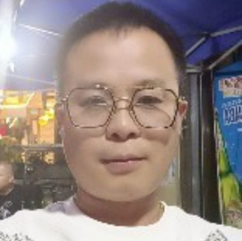 逍遥霸道的第一张照片--马尾相亲网