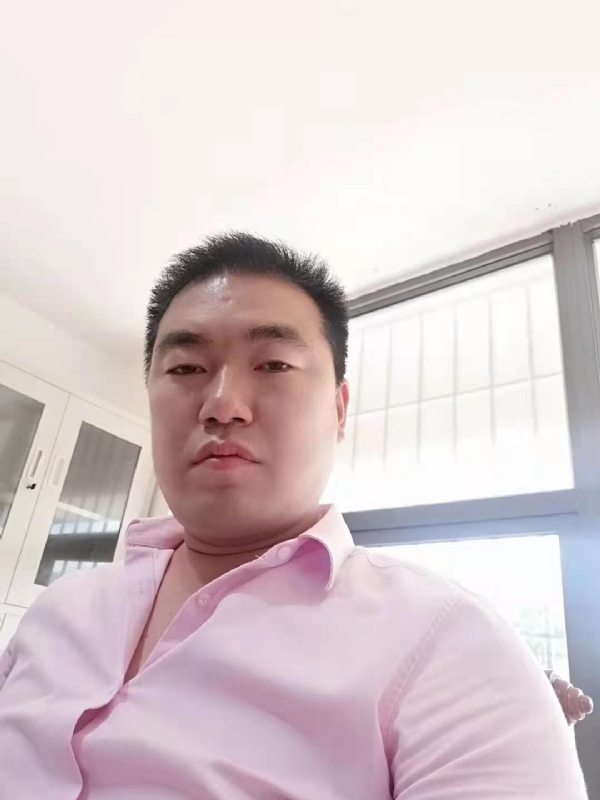 命运的打拼的第一张照片--马尾相亲网
