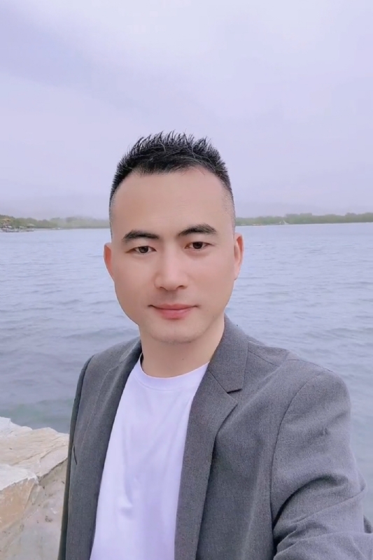 一往情深的第一张照片--马尾相亲网