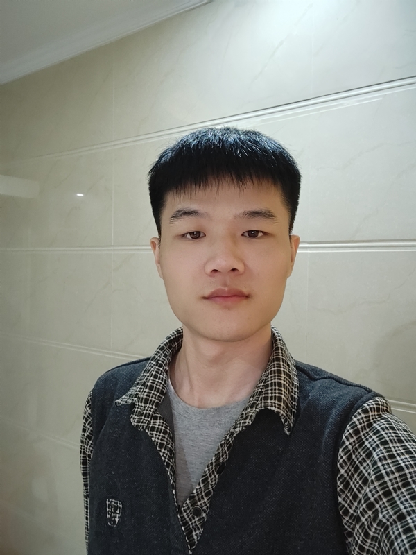 念头通达的第一张照片--马尾相亲网