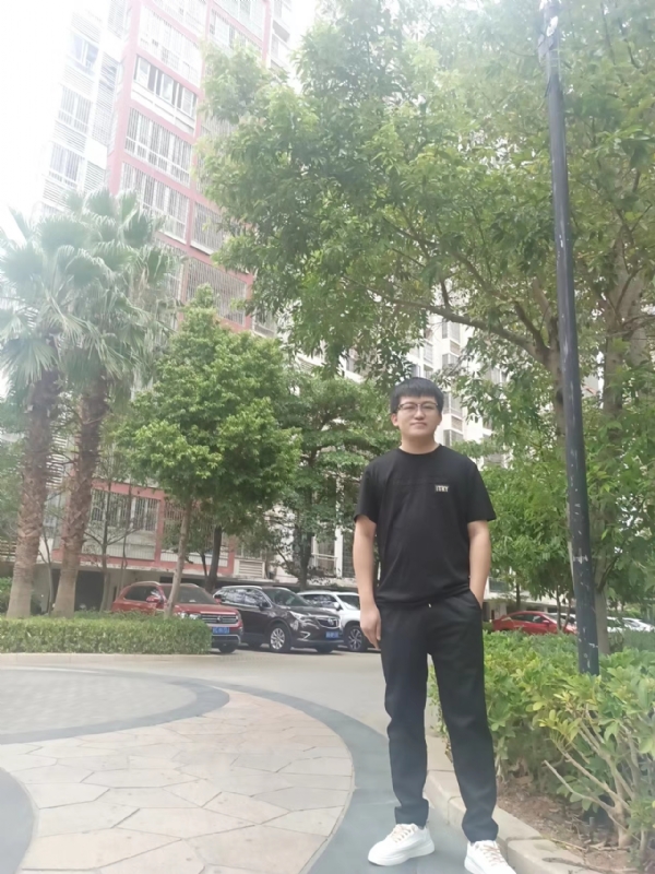等闲的第四张照片--马尾相亲网