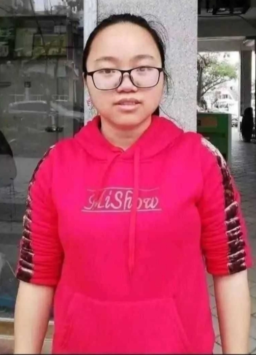 简单的第一张照片--马尾相亲网