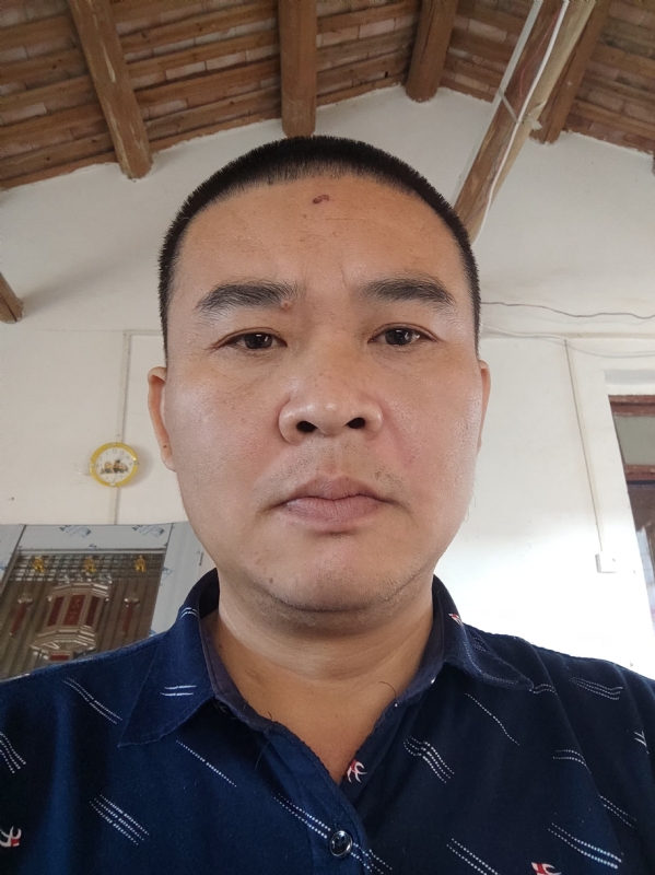破碎的第一张照片--马尾相亲网