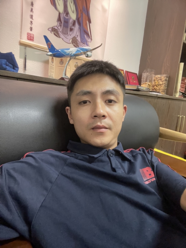 曾曾日上的第一张照片--马尾相亲网